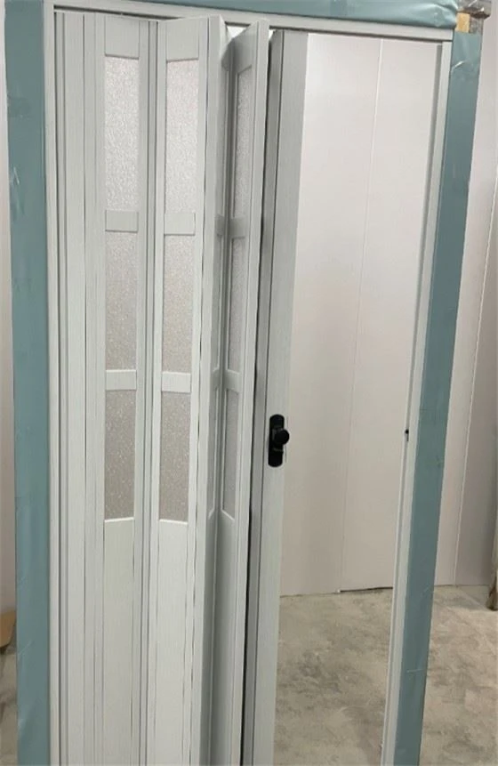 Fashion White glass PVC folding door